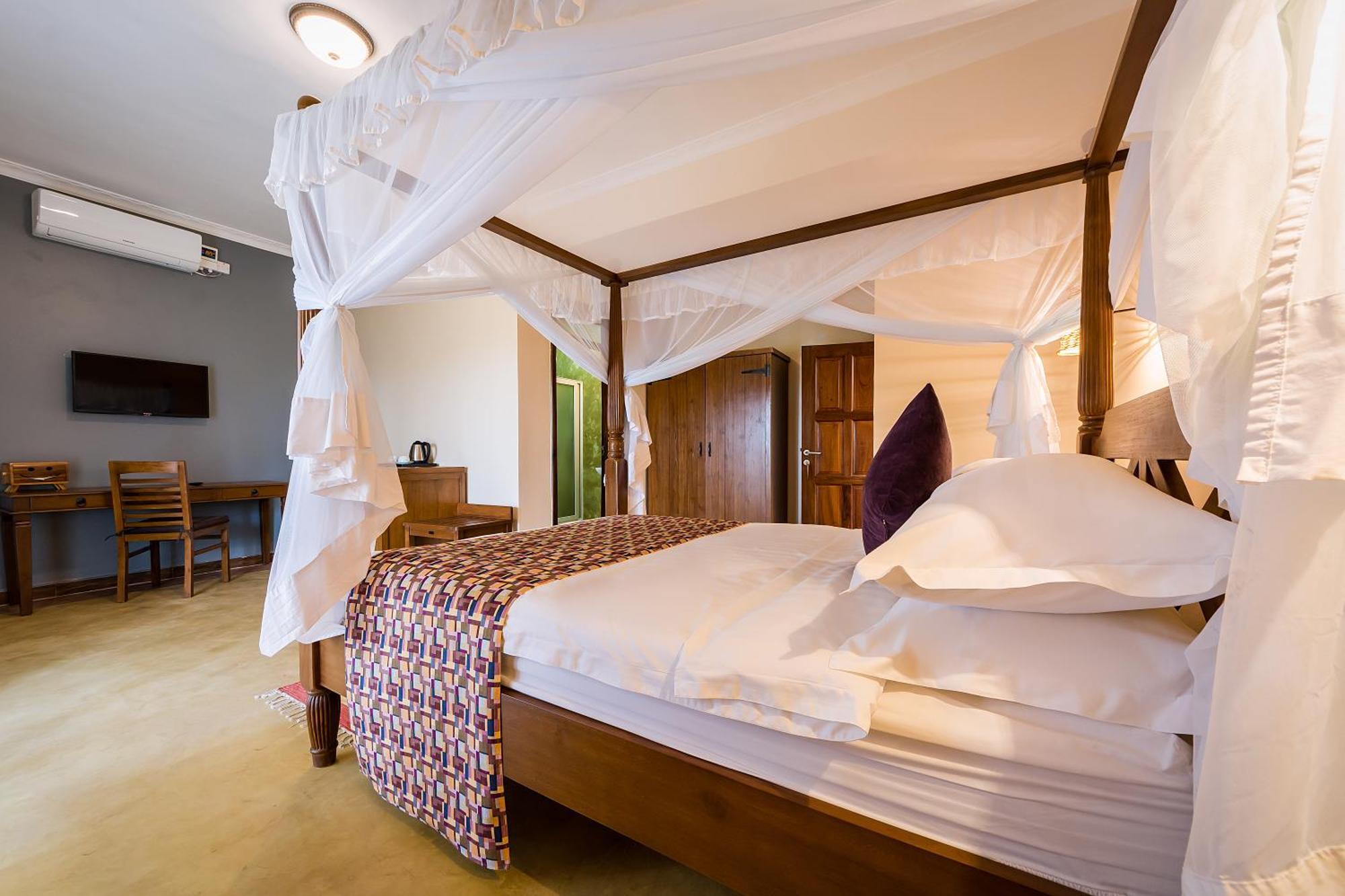Emburara Farm Lodge Mbarara Exterior foto